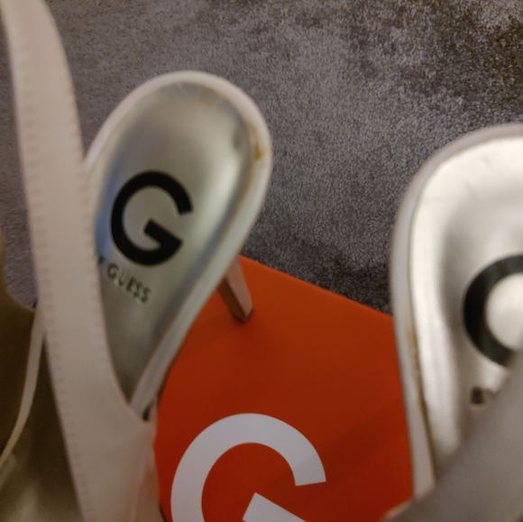 New g by guess shoes - Picture 3 of 4